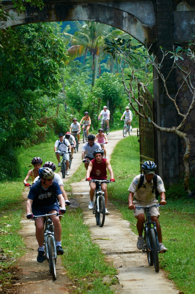 Explore the small streets and countryside on a bicycle